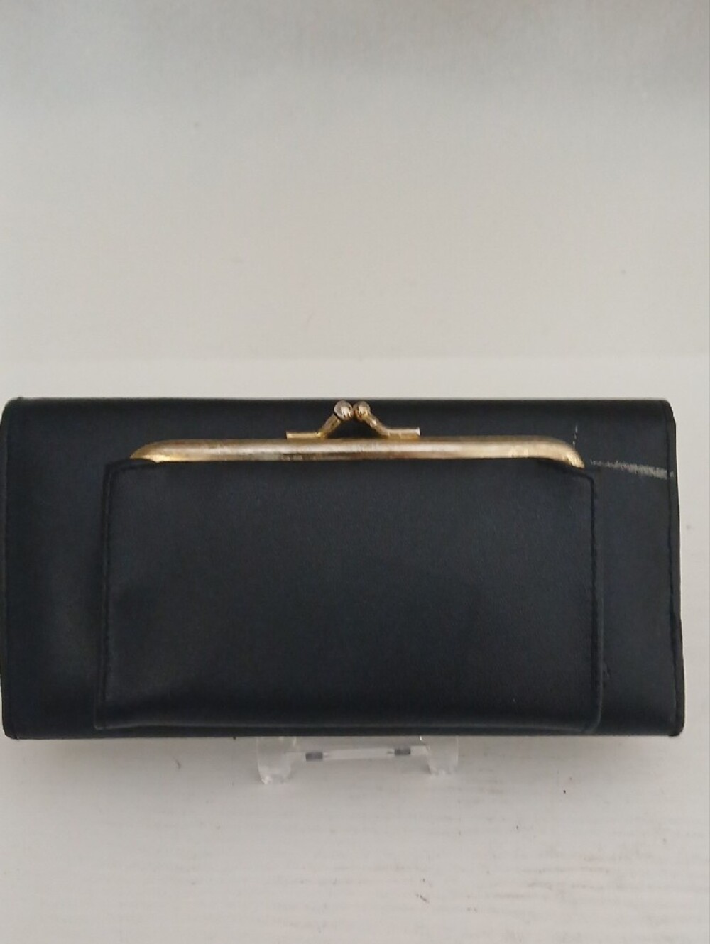 Classic Black Clutch Wallet With Kiss Lock And Memo Pad - Picture 2 of 6